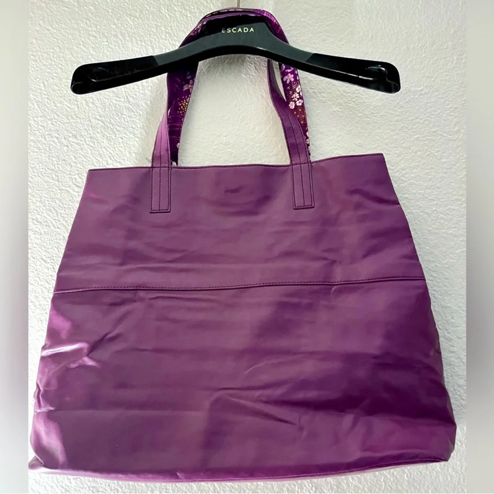 O’Neill Reversible Peggy Tote Plum & Floral Fabric NWT Beach Tote Resort